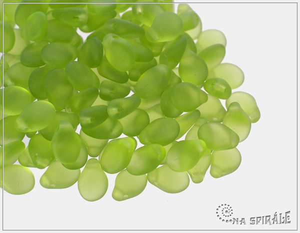 Preciosa Pip 5x7 mm, transparent olivin mat, 30 ks