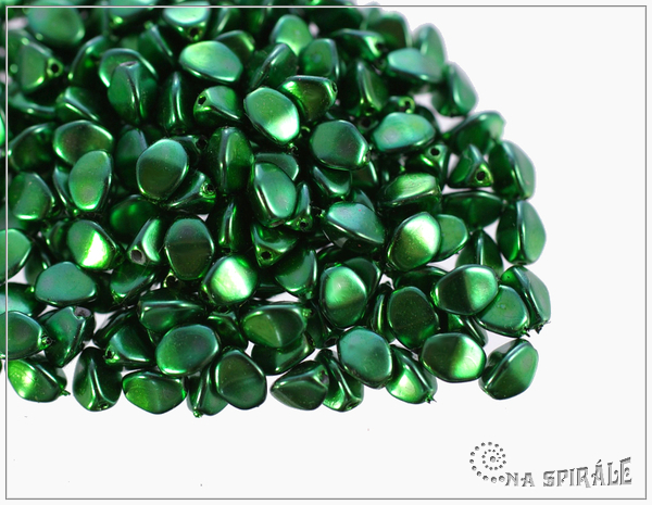 Pohanka Metalics Grass Green, 5x3,5 mm, 50 ks