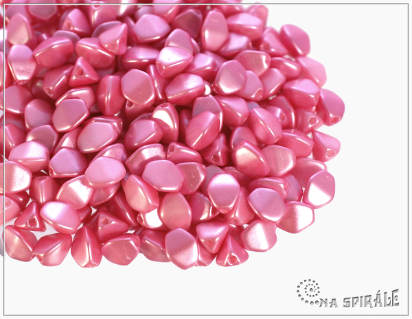 Pohanka Pastel Pink, 5x3,5 mm, 50 ks