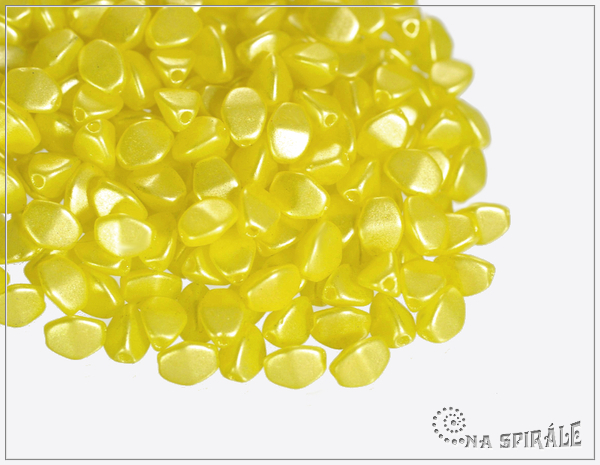 Pohanka Pearl Shine Amber, 5x3,5 mm, 50 ks