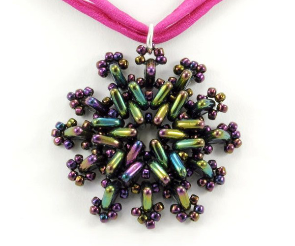 NVOD ZDARMA - Point Taken Pendant