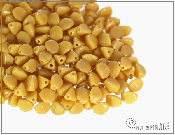 Pohanka Opaque Beige, 5x3,5 mm, 50 ks