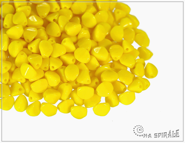 Pohanka Opaque Yellow, 5x3,5 mm, 50 ks