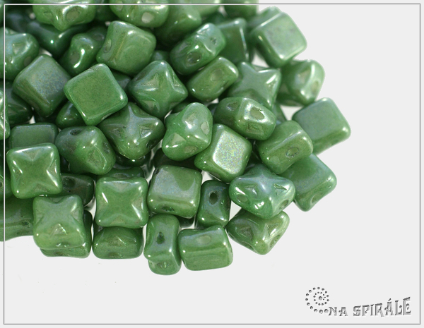 Silky Star Beads Chalk Green Luster, 6x6 mm, 30 ks