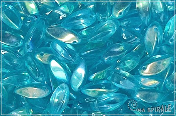 Twist pendant 6x12 mm, Crystal Ethereal Sky Blue AB, 20 ks