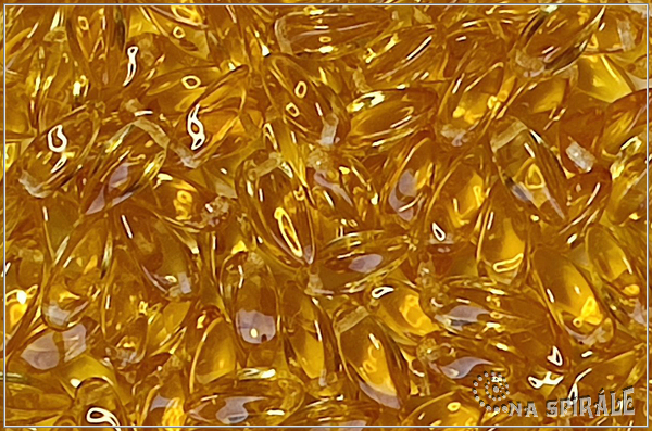 Twist pendant 6x12 mm, Transparent Topaz, 20 ks